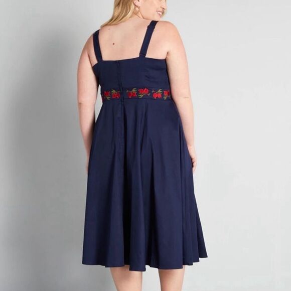 NWT ModCloth x Collectif Laureen Navy Red Pomegranate Swing Dress Size 8 Medium - Picture 5 of 15
